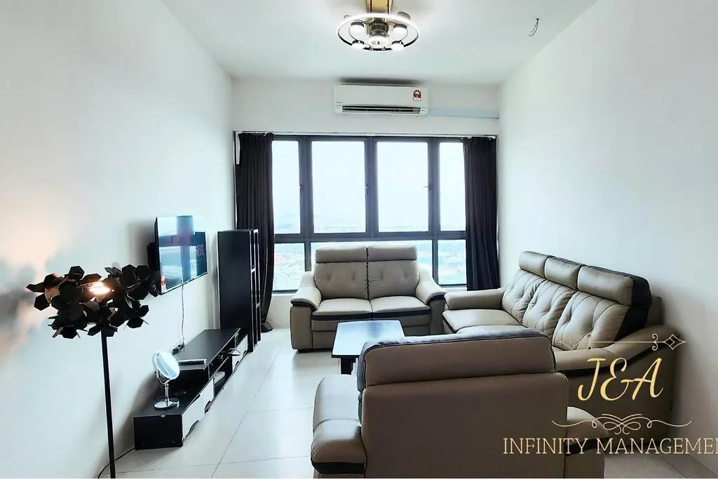 شقة J&A Seaview Suites بيراي